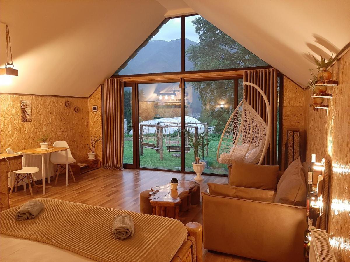 Kazbegi Cottages Qabarjina Buitenkant foto